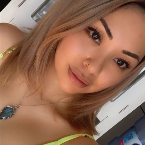 Meet your Posher, Sophie - Picture 1 of 2